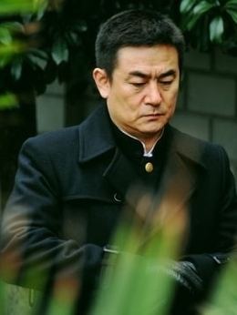 懸崖劇情介紹_劇情家