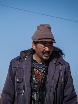 一個勺子劇情介紹_劇情家