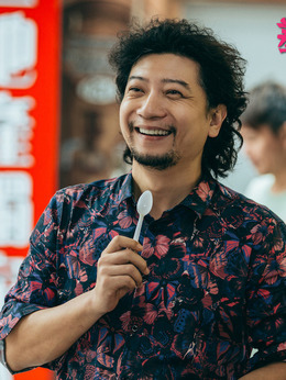 羞羞的鐵拳劇情介紹_劇情家
