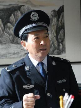 誰是爸爸劇情介紹_劇情家