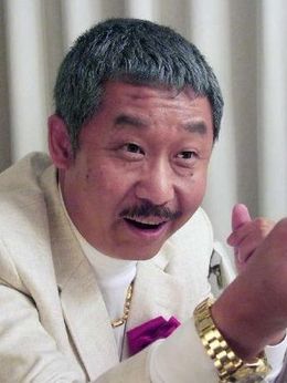 瘋狂的石頭劇情介紹_劇情家