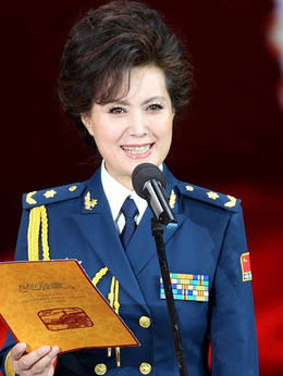 致敬英雄劇情介紹_劇情家
